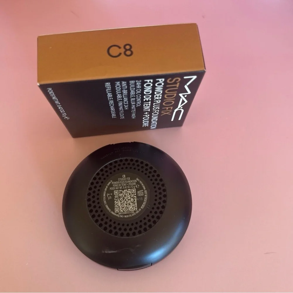 MAC Studio Fix Powder Plus Foundation C8